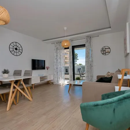 Apartment Beautiful In